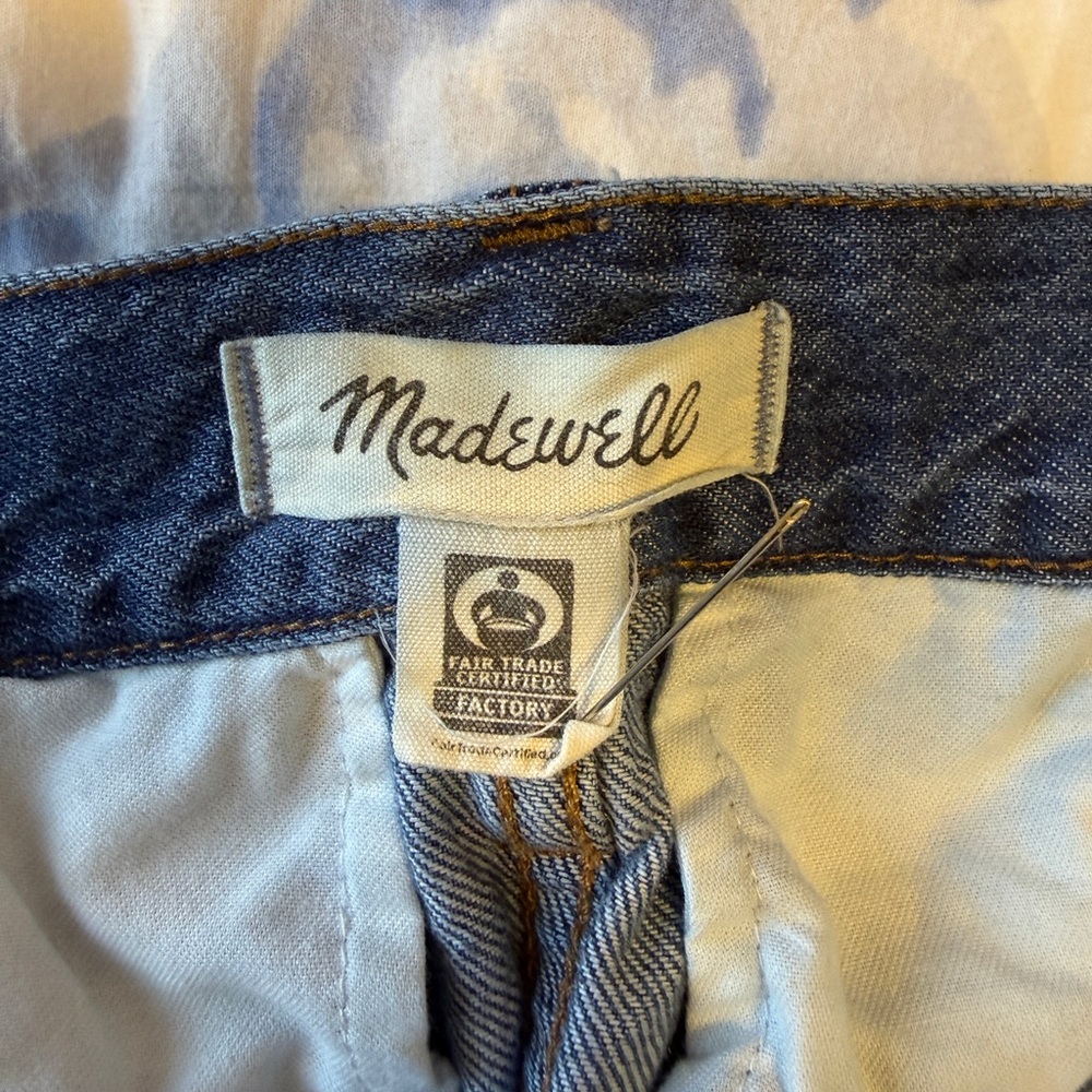 Madewell Straight Leg Blue Jeans - Picture 4 of 4